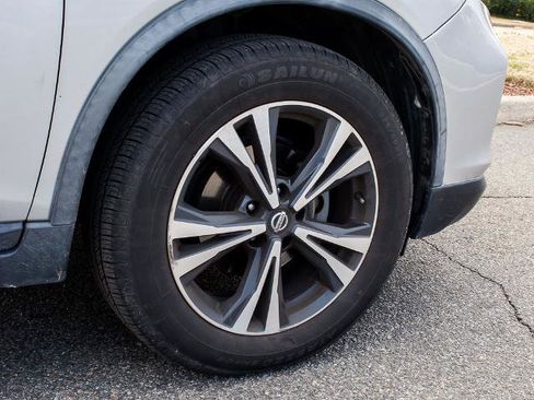 Used 2018 Nissan Rogue SL image 8