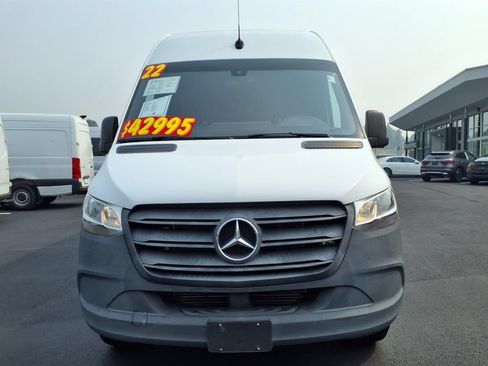 Used 2022 Mercedes-Benz Sprinter 2500 image 10