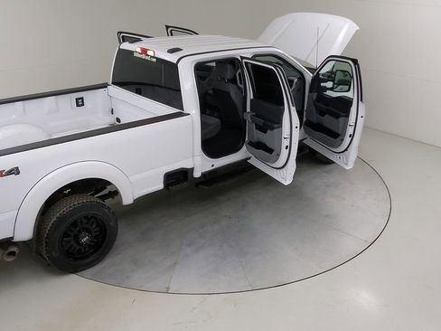 Used 2024 Ford F350 XLT image 48