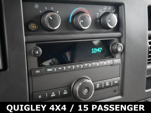 Used 2024 Chevrolet Express 3500 LT w/ LT Preferred Equipment Group image 17