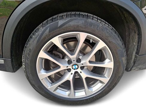 Used 2024 BMW X5 xDrive40i w/ Premium Package AWD/4WD image 7