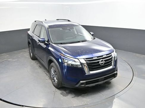 Used 2025 Nissan Pathfinder SV FWD image 38