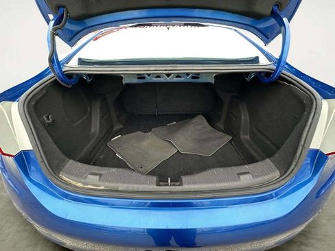 Used 2017 Chevrolet Cruze Premier image 11