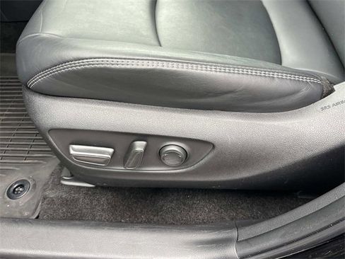 Used 2024 Toyota RAV4 XLE Premium image 29