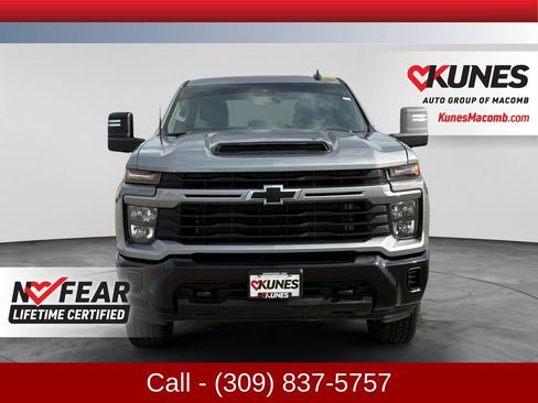 Used 2025 Chevrolet Silverado 2500 Custom w/ Custom Convenience Package AWD/4WD image 2
