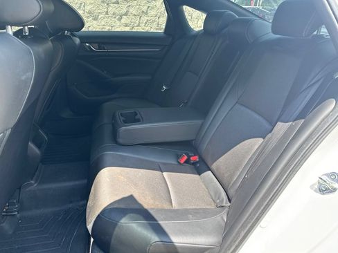 Used 2022 Honda Accord Sport image 7