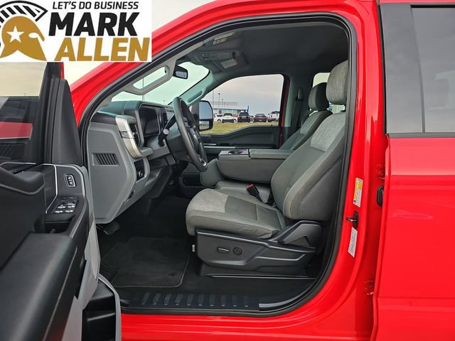 Used 2025 Ford F250 XLT w/ Black Appearance Package AWD/4WD image 19