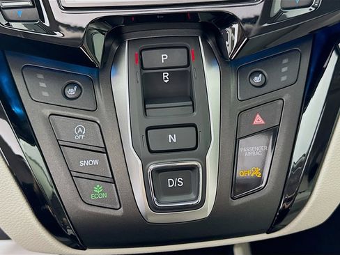 Used 2026 Honda Odyssey Touring image 23