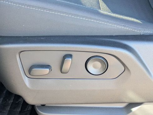 Used 2022 Chevrolet Silverado 1500 Custom RWD image 13