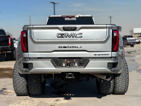 Used 2025 GMC Sierra 3500 Denali Ultimate image 6