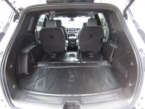 Used 2024 Buick Enclave Essence w/ Sport Touring Edition image 35