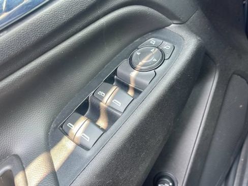Used 2018 Chevrolet Equinox LT AWD/4WD image 22