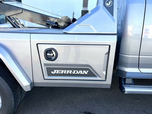 New 2024 RAM 4500 SLT w/ Quick Order Package 2YG SLT image 8