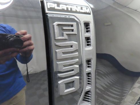 Used 2025 Ford F250 Platinum image 60