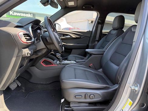 Used 2023 Chevrolet TrailBlazer RS w/ Convenience Package image 8
