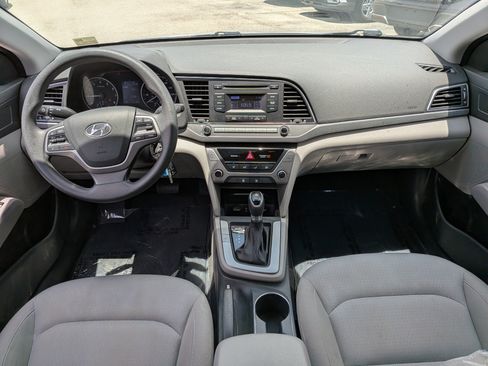 Used 2017 Hyundai Elantra SE FWD image 15