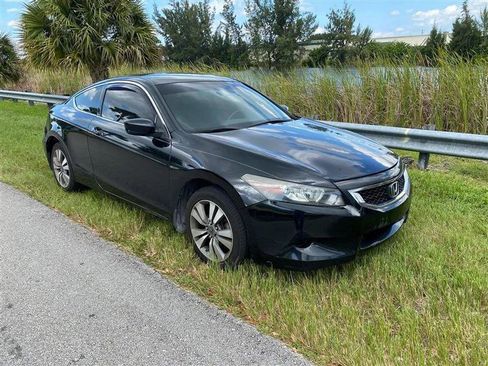 Used 2009 Honda Accord EX-L image 2