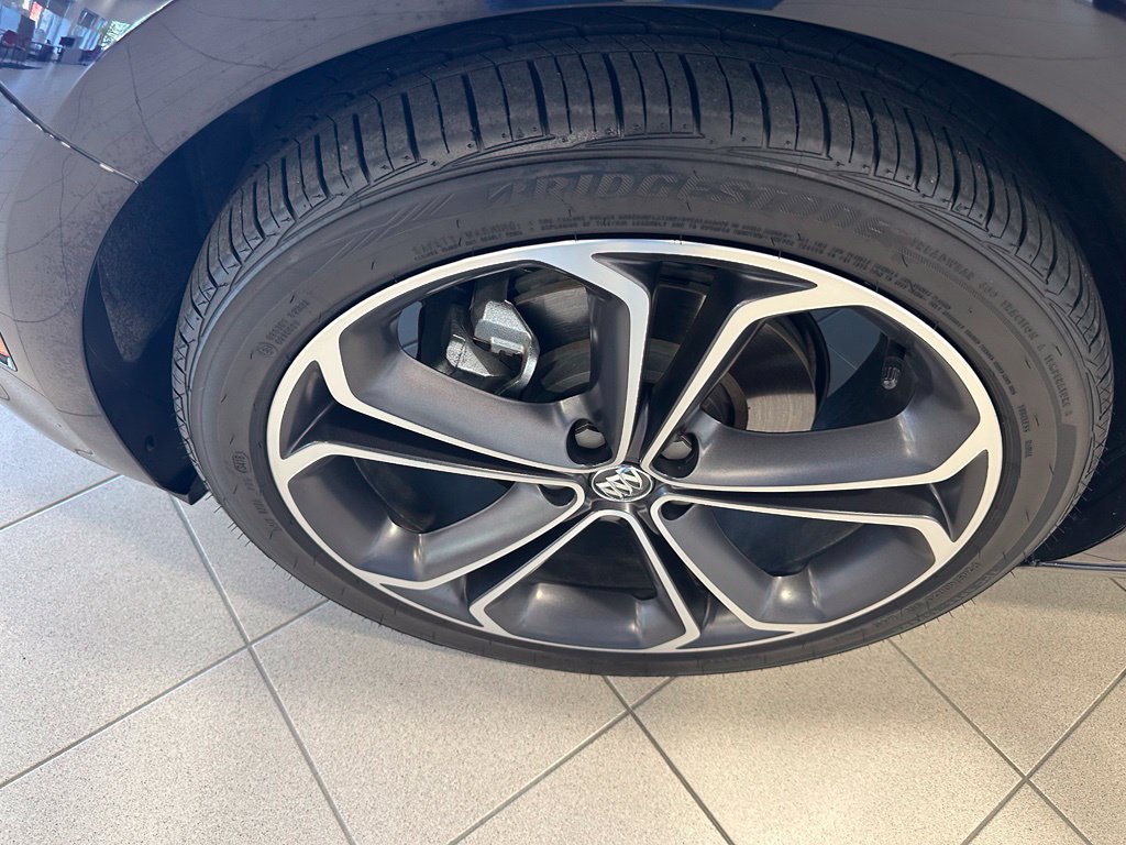 Used 2019 Buick Cascada Premium FWD image 11