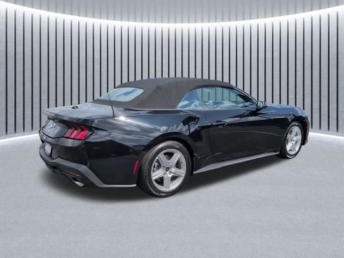 Used 2026 Ford Mustang Premium RWD image 4
