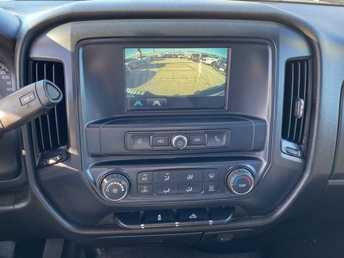 Used 2019 Chevrolet Silverado 1500 Custom w/ Custom Convenience Package image 12