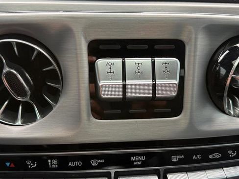 Used 2023 Mercedes-Benz G 550 image 34