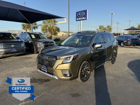 Used 2022 Subaru Forester Touring w/ Popular Package #2 AWD/4WD image 3