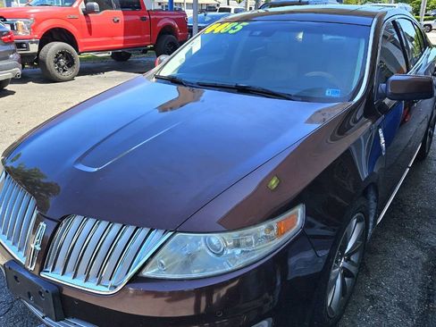 Used 2009 Lincoln MKS FWD image 1