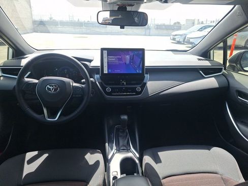 Certified 2025 Toyota Corolla SE w/ SE Premium Package FWD image 16