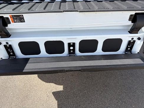 Used 2024 GMC Sierra 3500 SLE w/ SLE Convenience Package AWD/4WD image 13