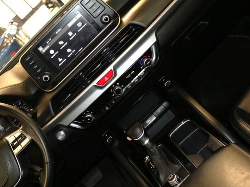 Used 2020 Kia Telluride S FWD image 26