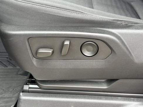 Used 2023 Chevrolet Silverado 1500 RST image 15