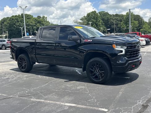 Used 2023 Chevrolet Silverado 1500 LT Trail Boss w/ Protection Package AWD/4WD image 2