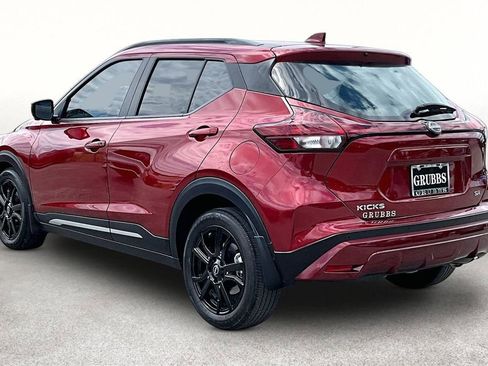 Used 2024 Nissan Kicks SR w/ SR Premium Package FWD image 14