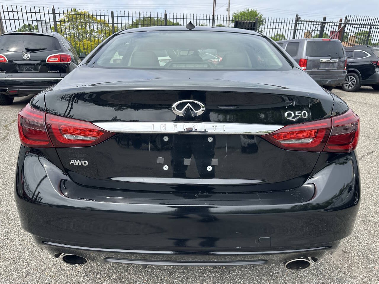 Used 2019 INFINITI Q50 Luxe w/ Essential Package (3.0T Luxe) AWD/4WD image 6