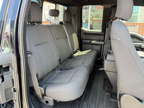 Used 2017 Ford F150 XLT w/ Equipment Group 302A Luxury AWD/4WD image 42
