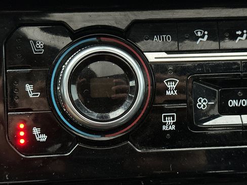 Used 2024 GMC Sierra 1500 Denali w/ Denali Reserve Package image 28