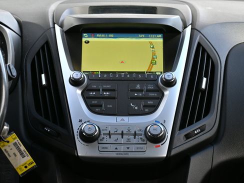 Used 2017 Chevrolet Equinox Premier w/ Enhanced Convenience Package image 14