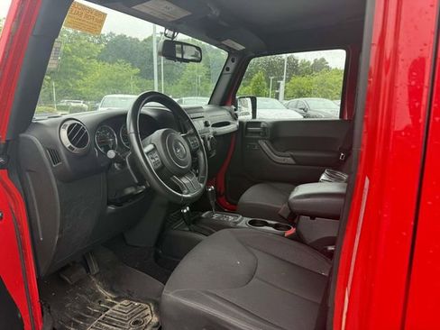 Used 2017 Jeep Wrangler Unlimited Sport w/ Quick Order Package 24S AWD/4WD image 3