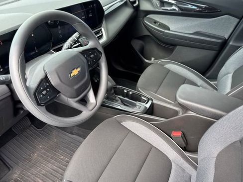 Used 2026 Chevrolet TrailBlazer LS w/ LS Convenience Package image 10