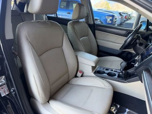 Used 2018 Subaru Outback 3.6R Limited image 18