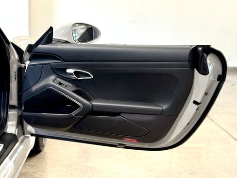 Used 2022 Porsche 718 Boxster GTS RWD image 37