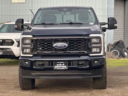 Used 2024 Ford F350 Lariat w/ Sport Appearance Package image 10