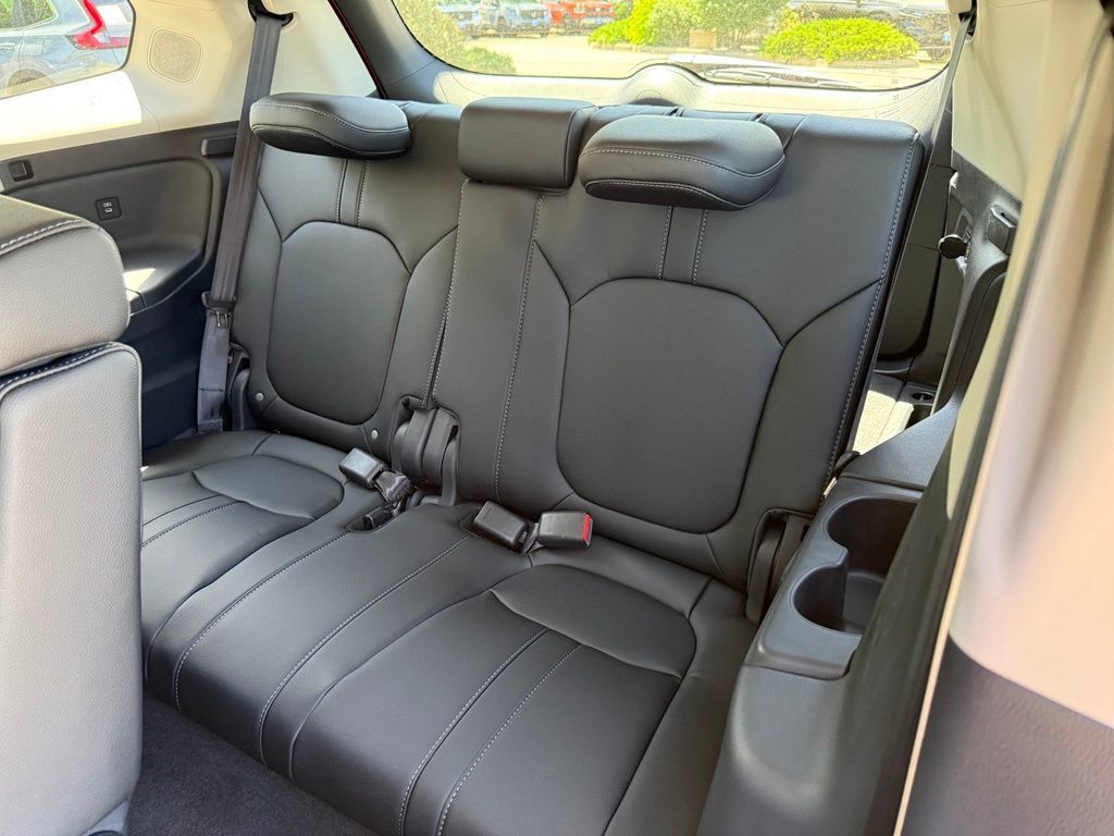 New 2026 Honda Pilot Touring image 16