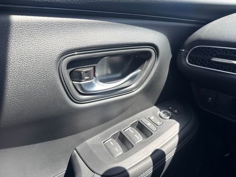 New 2026 Honda HR-V EX-L image 18