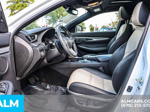 Used 2023 INFINITI QX55 Luxe w/ Cargo Package image 18