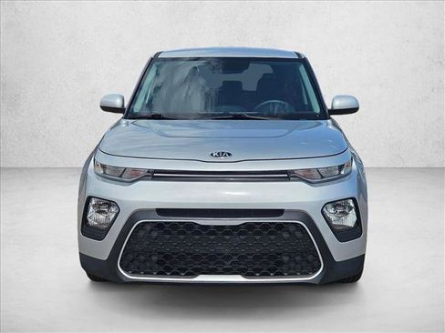 Used 2020 Kia Soul LX FWD image 2