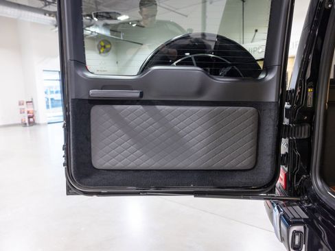 Used 2024 Mercedes-Benz G 550 image 32