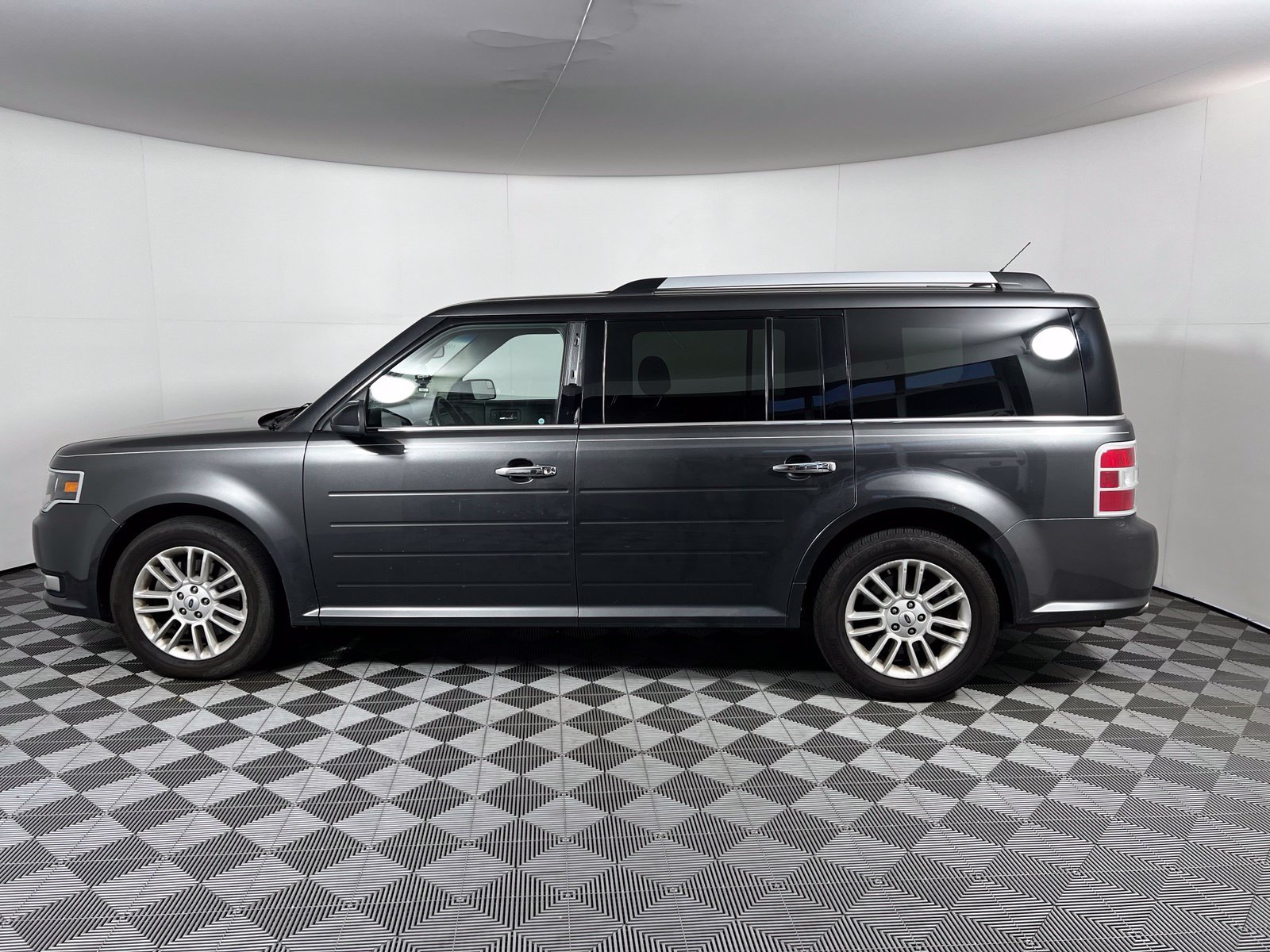 Used 2019 Ford Flex SEL FWD image 8