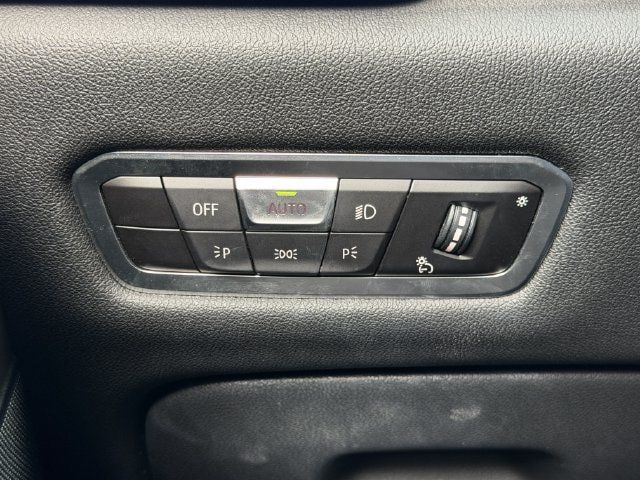 Used 2022 BMW X5 xDrive45e w/ Luxury Seating Package AWD/4WD image 22