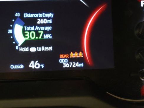 Used 2024 Toyota RAV4 LE image 17